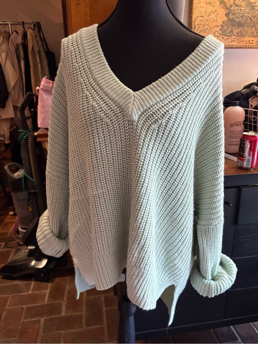 Abercrombie and Fitch V-Neck Oversized Knit Sweater in Pale Mint